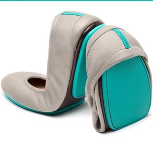 BRAND NEW Tieks Feather Grey Ballet Flats